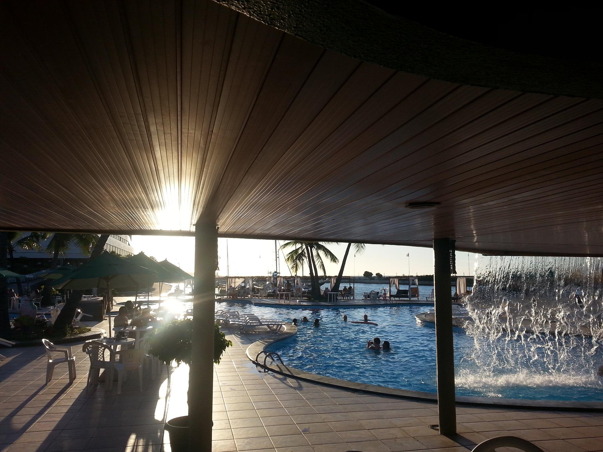 Marina Park Hotel Fortaleza  Exteriör bild The swimming pool at the hotel