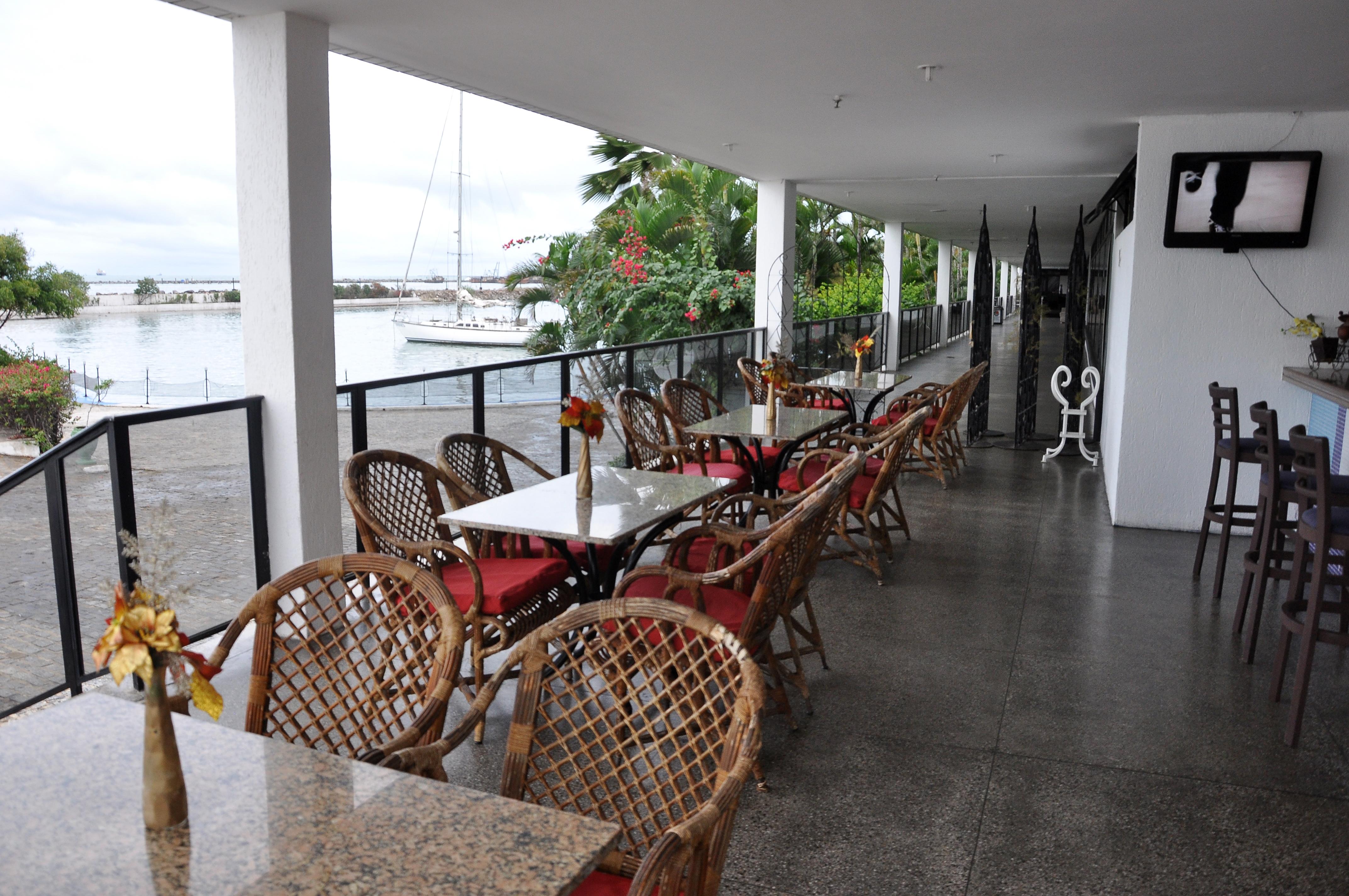 Marina Park Hotel Fortaleza  Exteriör bild Restaurant at the hotel